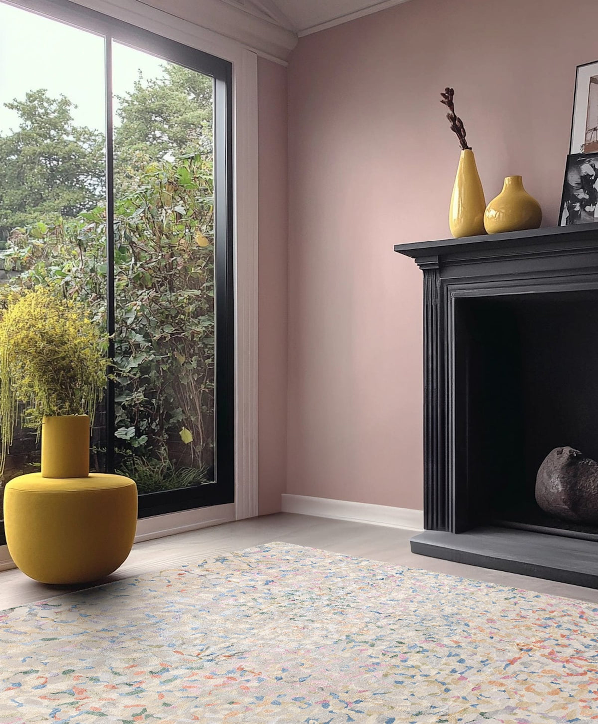 Petals_Amber_LIFESTYLE room-image
