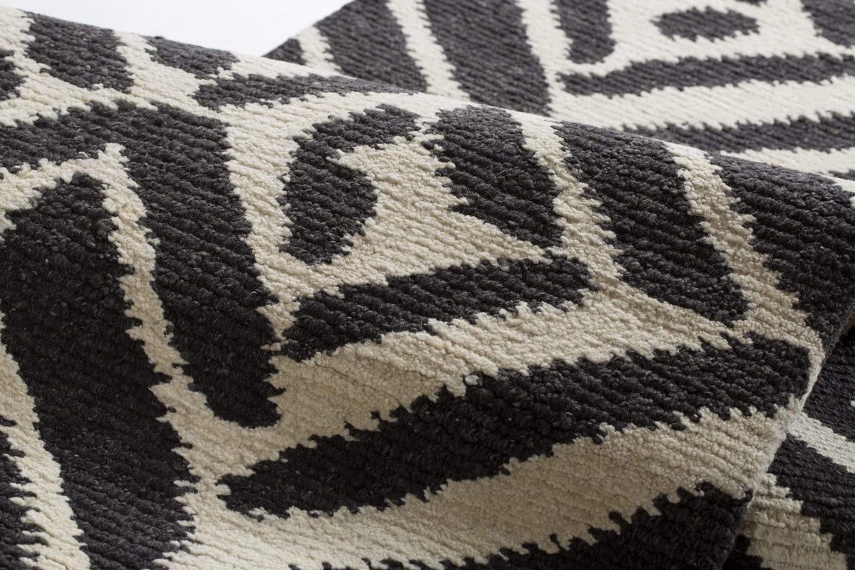LAGASH PENGUIN Product Tufenkian Artisan Carpets
