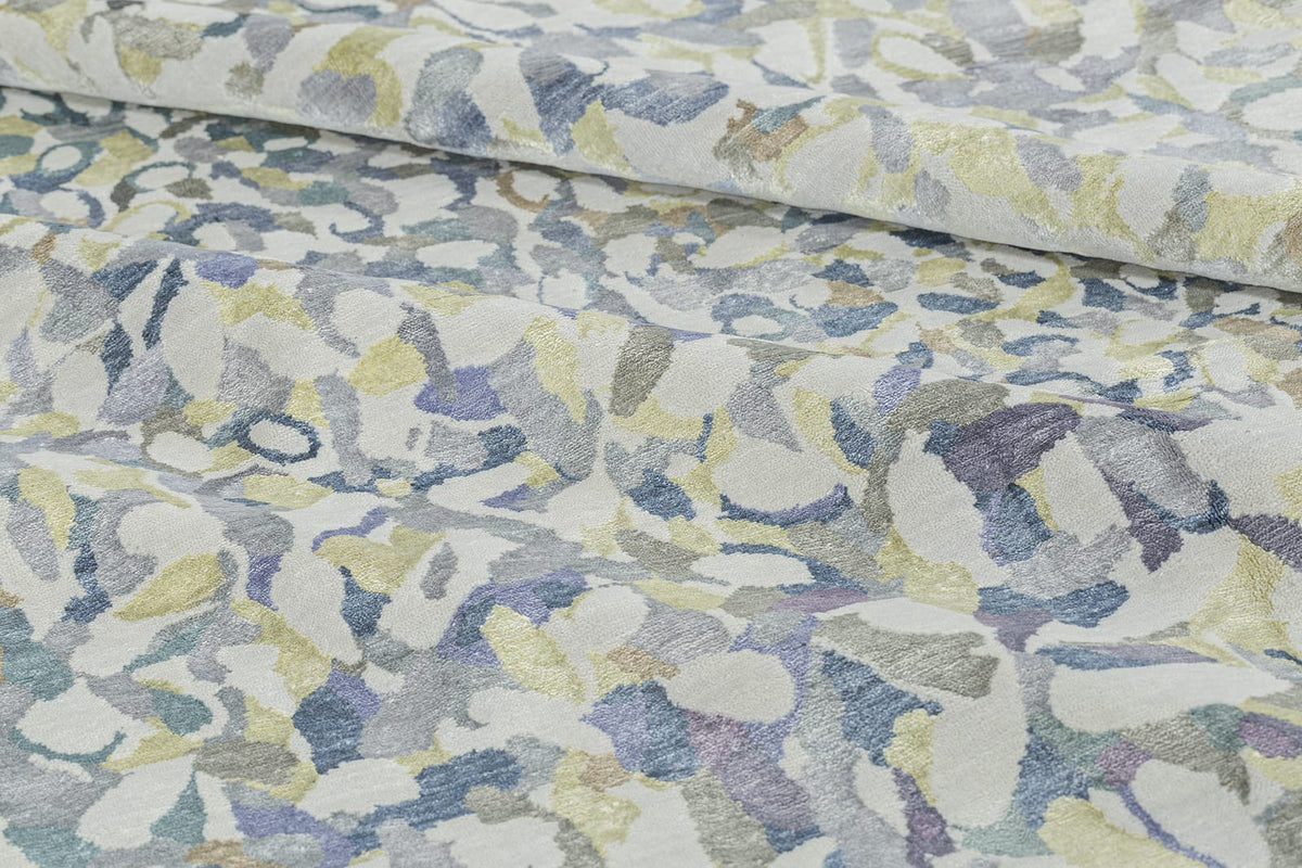 detail image of Petals Confetti hand knotted area rug design by Tufenkian
