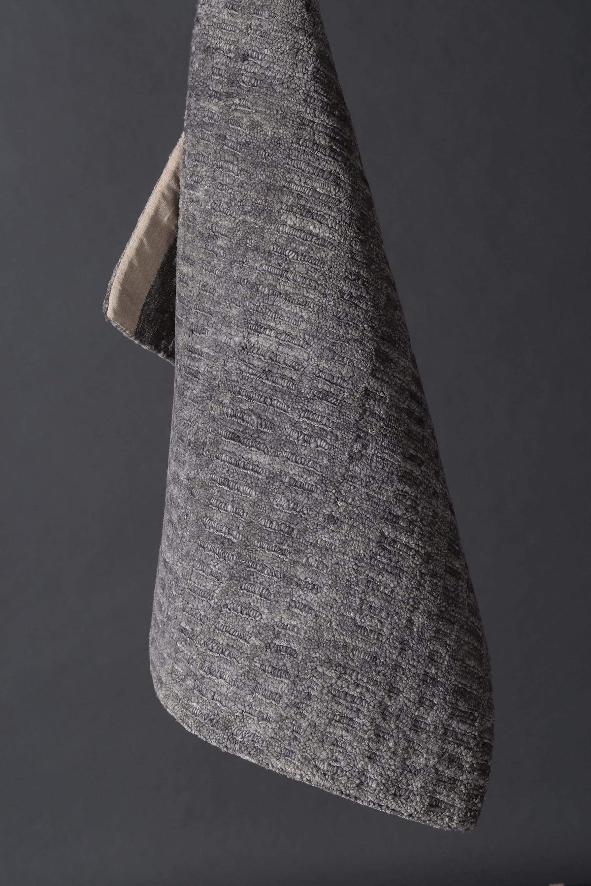 RAYS II LIGHT CHARCOAL Product Tufenkian Artisan Carpets