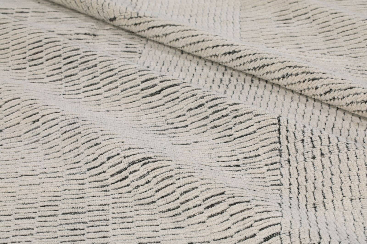 RHOMBUS IVORY CHARCOAL