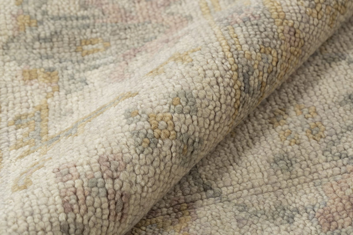 detail image of Tigranakert Ivory hand knotted area rug design by Tufenkian
