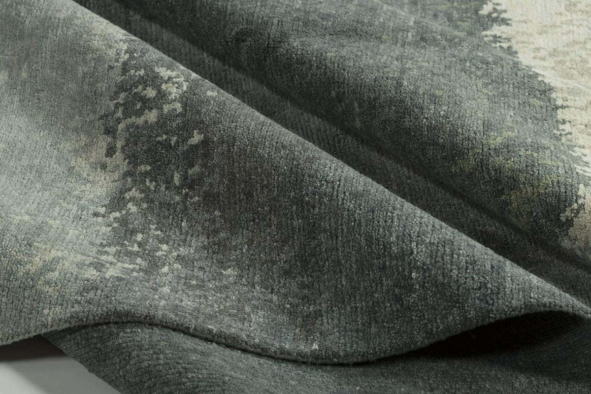 WATERCOLOR OCEAN MIST Product Tufenkian Artisan Carpets