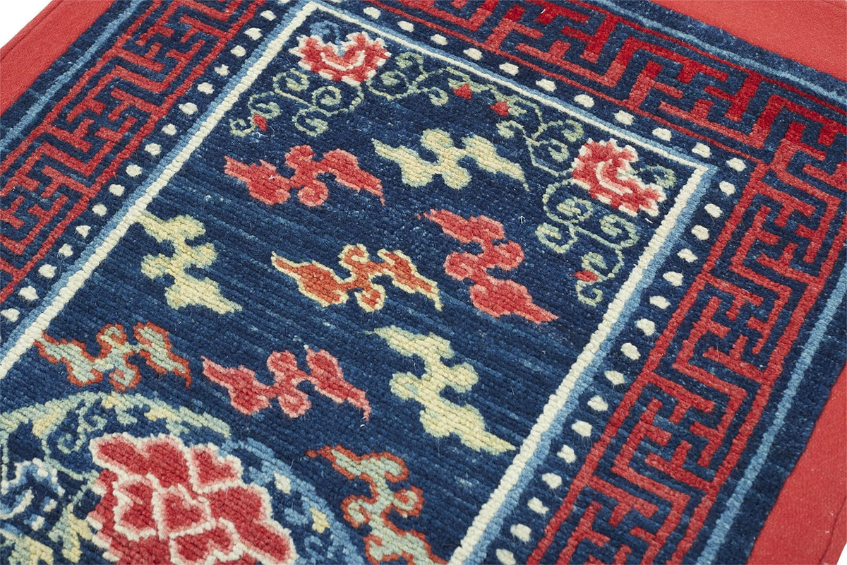 ANTIQUE TIBETAN KHADEN 2' 9" x 4' 11" 19th C Rug Detail 4