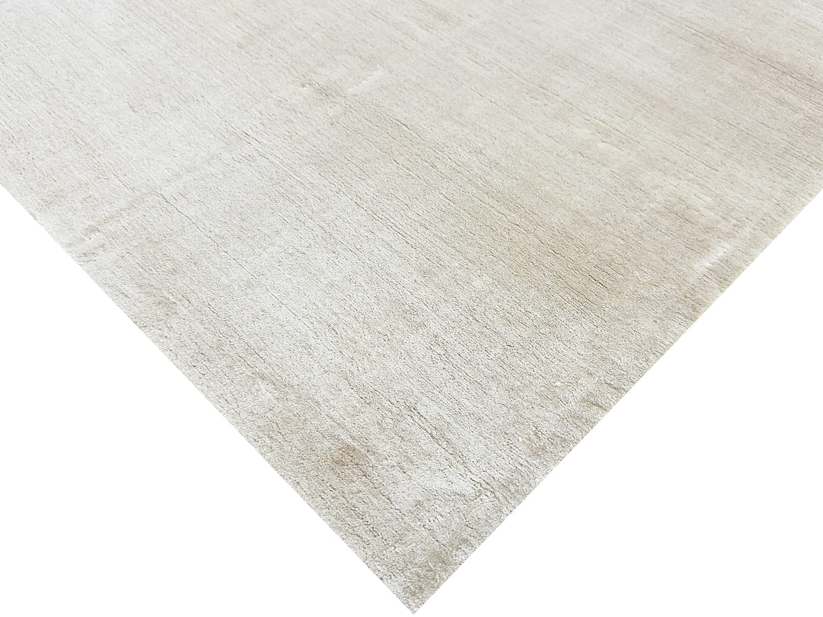 LUXE SOLID SILK 6MM CUT PILE NATURAL WHITE