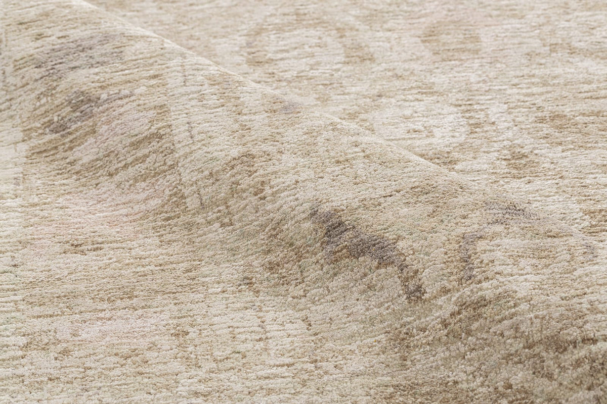 detail image of Talavera Blush hand knotted area rug design by Tufenkian